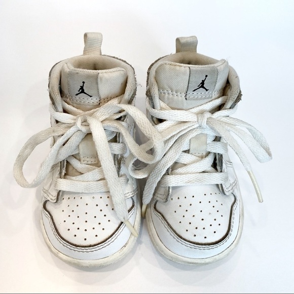 Nike Air Jordan 1 Retro White Leather Toddler 4C - Picture 2 of 11